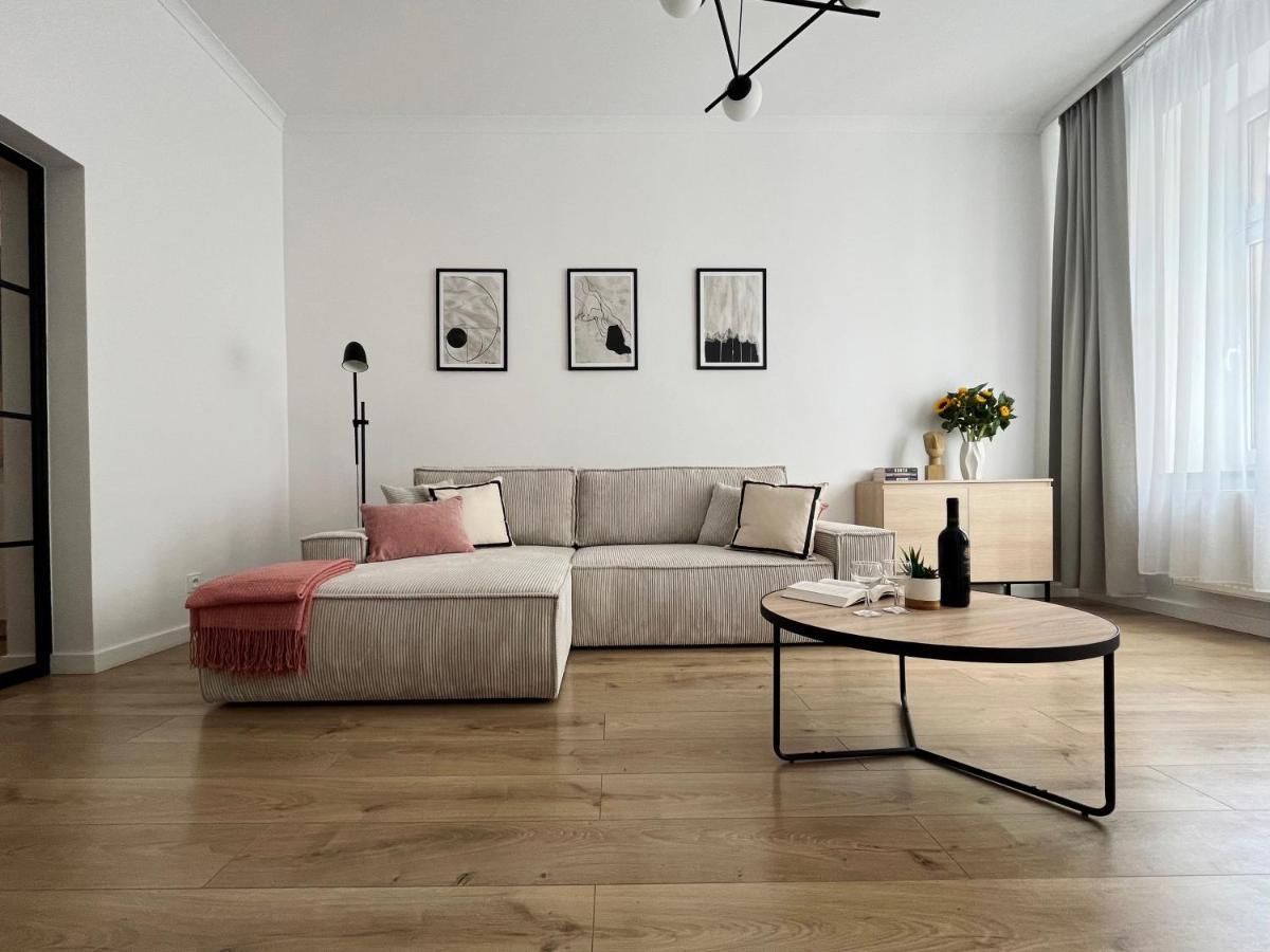 Luna Apartments Jelenia Góra Extérieur photo